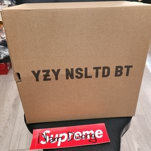 Yeezy NSLTD BT